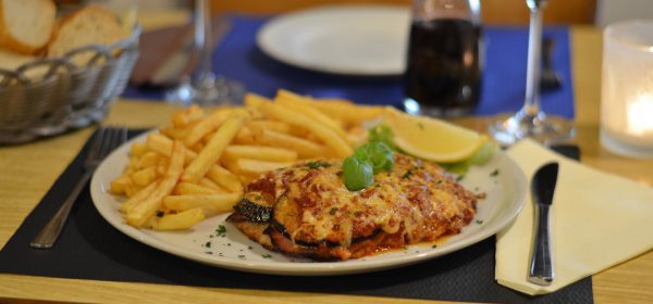Escalope Alla Parmigiana Schnitzel Alla Parmigiana Restaurant Schmuggelbud Überherrn Speisekarte